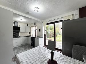 Photo 8- click for photo gallery